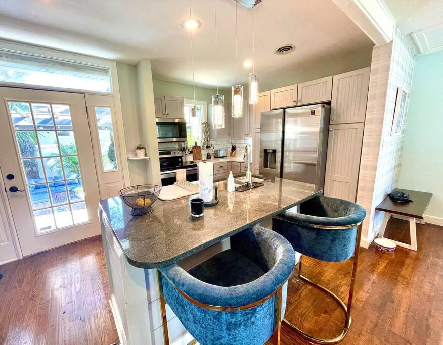 Cozy Sanctuary Minutes From The Bay And Beaches Tampa Exterior photo