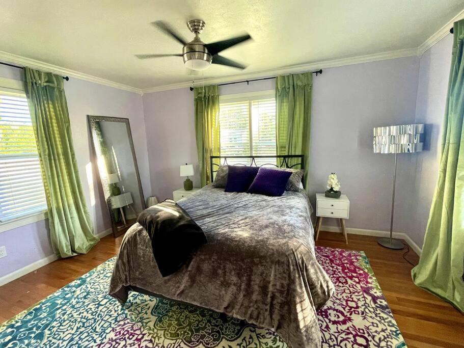Cozy Sanctuary Minutes From The Bay And Beaches Tampa Exterior photo